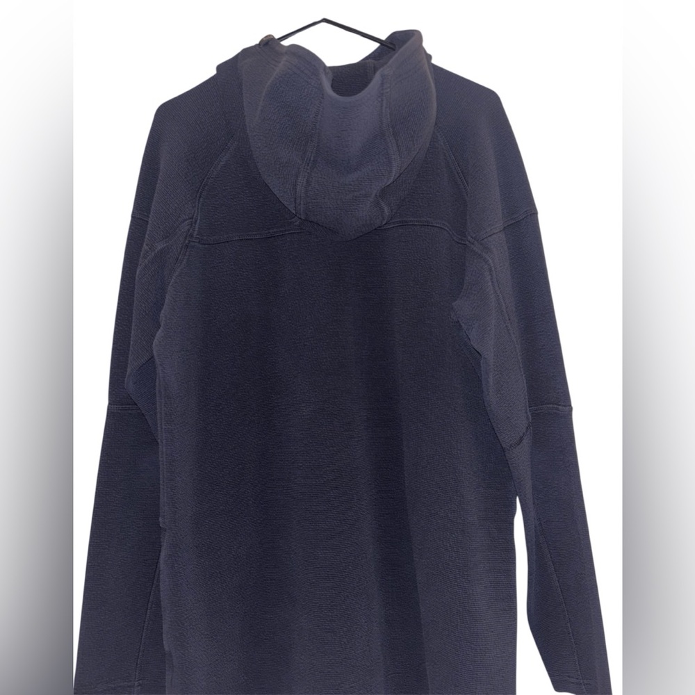 Gymshark Black Pullover Hoodie Sweater